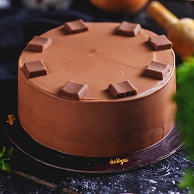Delizia - Its a dreamy kinda date, with an indulgance of chocolate! Delizia Milky  Malt Cake. Order now through our UAN number 𝟎𝟐𝟏-𝟏𝟏𝟏-𝟑𝟓𝟗-𝟏𝟏𝟏.  #DeliziaPK | Facebook