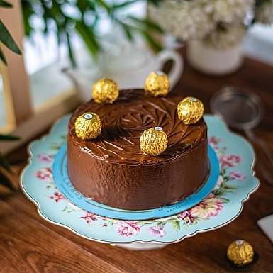 2.5 lbs Ferrero Rocher Cake Layersbakeshop