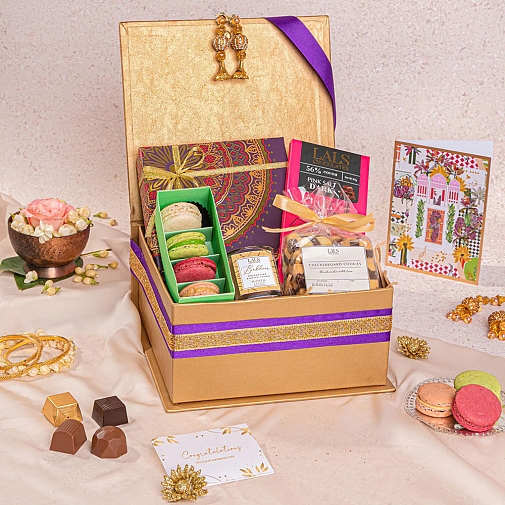 Gold Hamper with Mandala