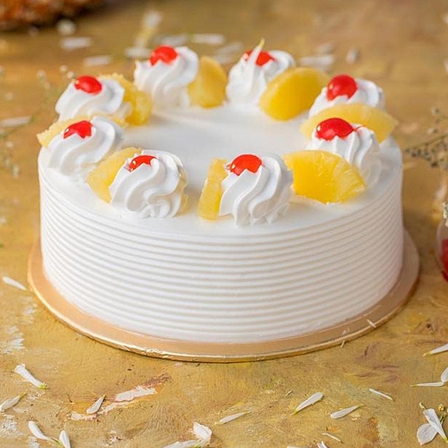 2lbs Pineapple Cream Cake - Hob Nob Bakers